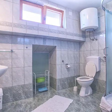 Mladen Apartment *