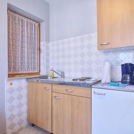 Mladen Apartment *
