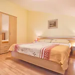 Apartamento Mladen *